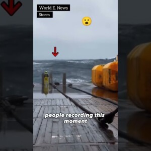 😮 WOW! Crazy moments! Huge waves hit the ship! #shortvideo #storm #waves